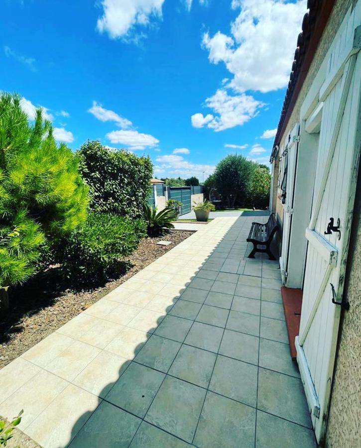 La Villa de l'Olivier piscine privée et parking Carcassonne Esterno foto