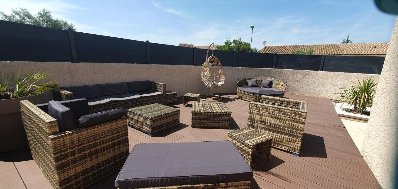 La Villa de l'Olivier piscine privée et parking Carcassonne Esterno foto